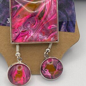 Acrylic paint skin dangle earrings and necklace set.